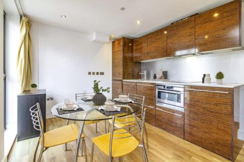 Open Plan Lounge/Dining Room