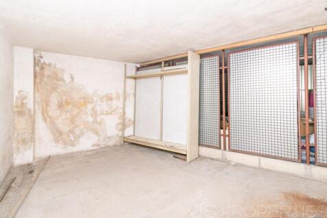 Great opportunity: property with an approved project for full renovation in Puerto de Pollensa