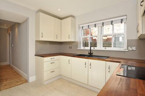 Carlos Street, Godalming, GU7 photo 4