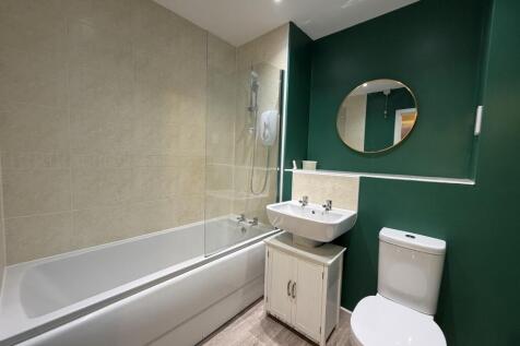 Main Bathroom