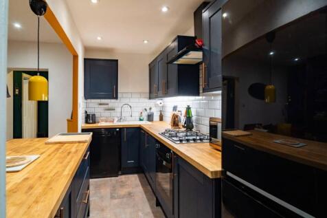 open plan lounge kitchen (3).jpeg