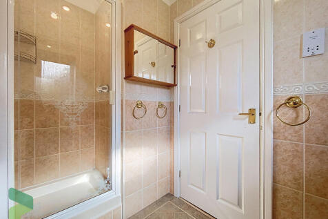 Ensuite Shower Ro...