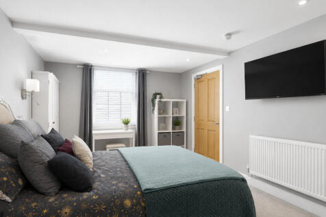 Bedroom - Angle 1