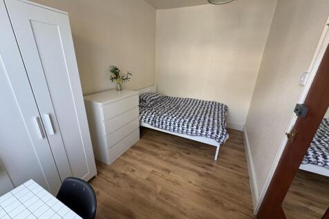 Tiverton Road - 4 bed, Selly Oak, West Midlands, B29 photo 5