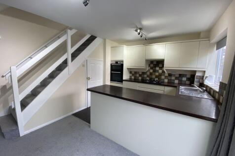 Acorn Grove, Wordsley photo 4