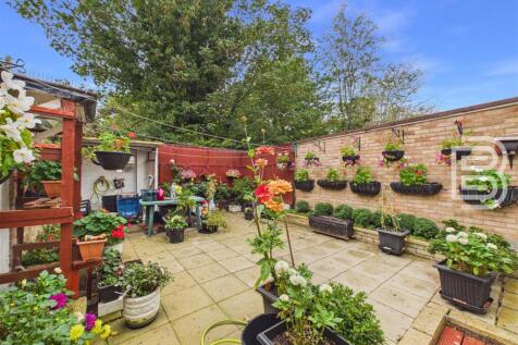 Garden (2).jpg
