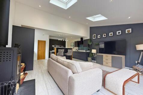 Kitchen/Diner/Family Room