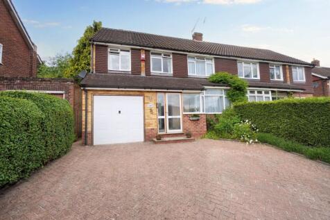 High Wycombe, HP12 - property photo