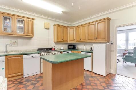 Kitchen - A.jpg