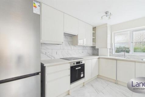 Finsbury Court, Parkside, Waltham Cross photo 3