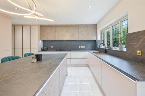 OAKWOOD AVENUE, 10- (12).jpg