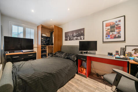 138049011691758a93f898arw1