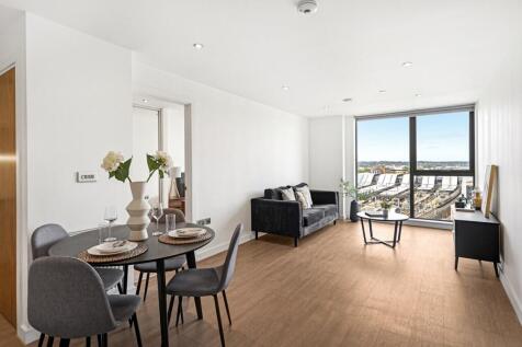 Flat 1016, Thames...