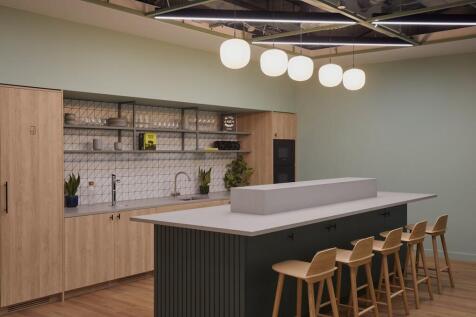 5 WorshipSquare17.jpg