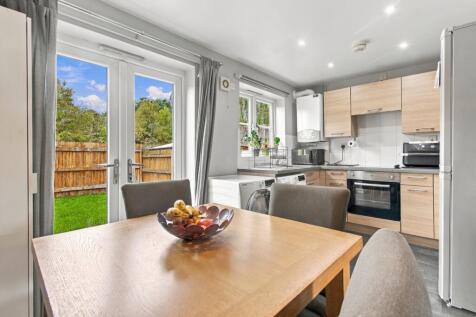 Kitchen Diner (1)