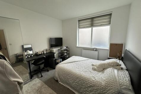 East Grove, Chorlton-on-Medlock, £148pppw photo 4