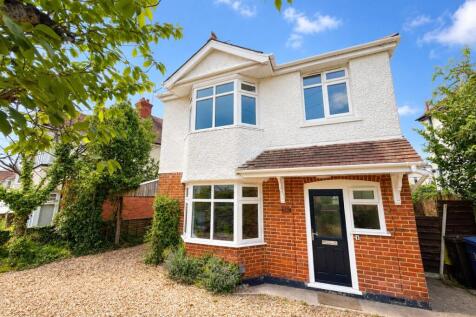Sandbanks Road