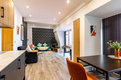The Penthouse-16.jpg
