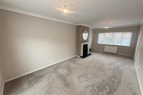 Lyon Road, Carleton Park, Pontefract, West Yorkshire, WF8 photo 5