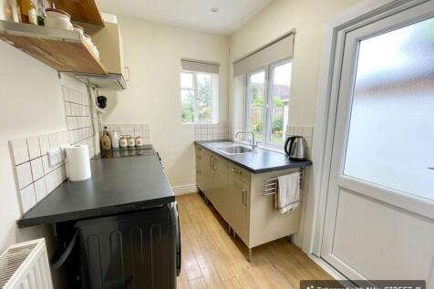 Westbury-On-Trym, Southmead Road, BS10 photo 3