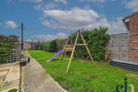 CAM03685G0-PR0097-STILL015.jpg
