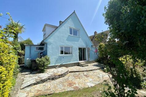 Helston, TR13 - property photo