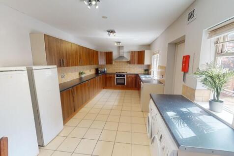126 Gregory Boulevard photo 3