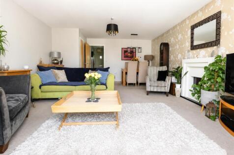 65 Baxendale Way - Lounge.jpg