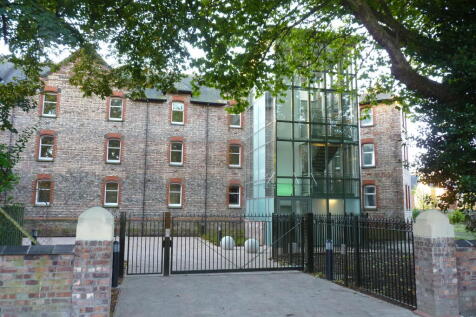 Hartley Hall Main Entrance.jpg
