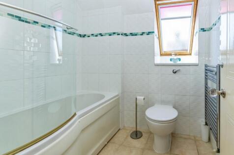 Sf Two Bed Bathroom