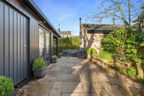 The Coach House External-7.jpg