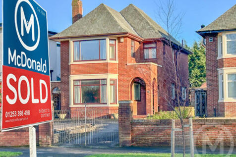 Blackpool, FY3 - property photo