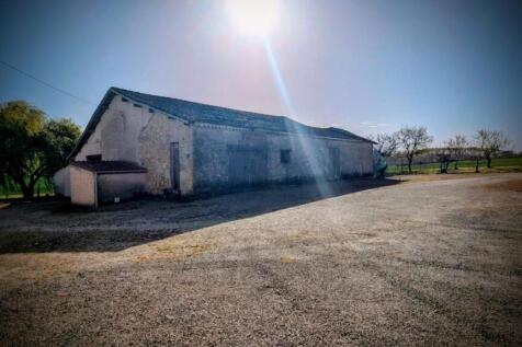 hangar, établi, dépendances