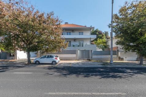 10 bedroom Villa