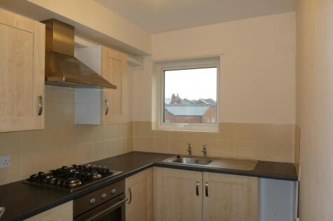 Flat 3 3 St Marys Crescent, Leamington Spa photo 3