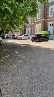 Flat 9, 53 Upton Park