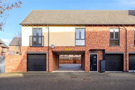 Castleford, WF10 - property photo