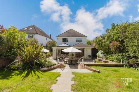 Goldstone Crescent 115-026.jpg