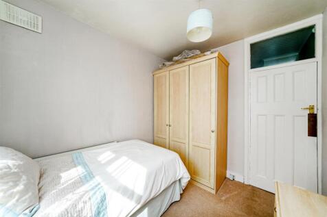 76 Roberts Road-21.jpg