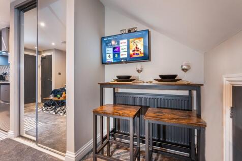Studio 6, 2 Newhall Street, Swindon, Wiltshire, SN1 photo 5