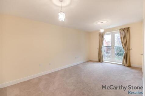 8682721-interior01.jpg