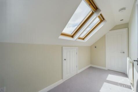 SECOND FLOOR LANDING