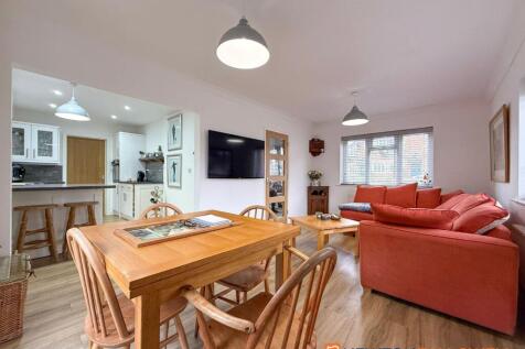 Lounge/Diner 1
