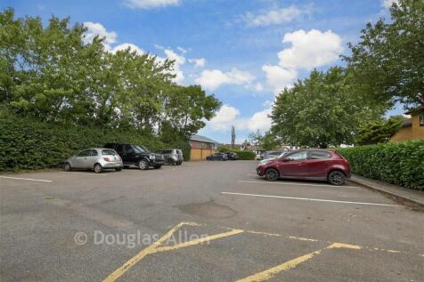 Driveway/Parking