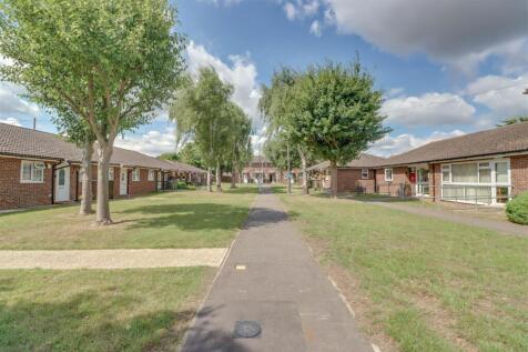 29 PINE CLOSE-15.jpg