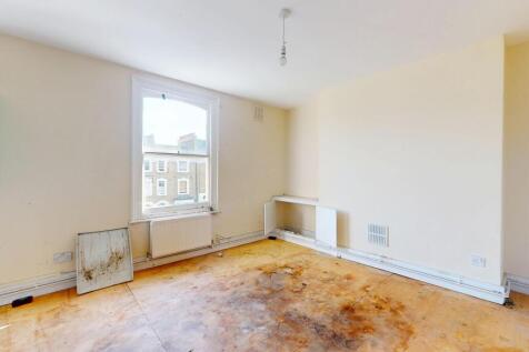 Flat C, 276 Amhurst Road, Stoke Newington, London, N16 7UP