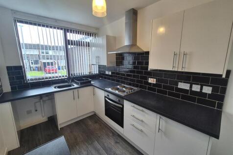 Sycamore Close, Dukinfield photo 3