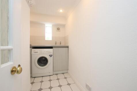 Utility room.JPG