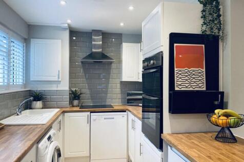 Windrush Close, Bath photo 3