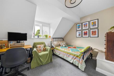 16a Elizabeth Road Godalming-34.jpg
